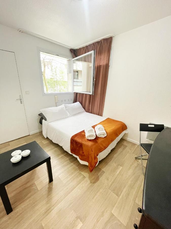 Cozy Studio In La Defense Hotel Courbevoie Buitenkant foto